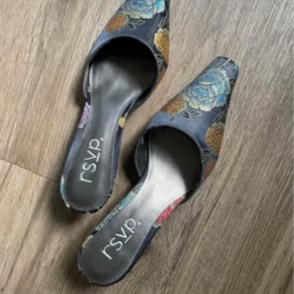 NEW RSVP Black Chinese Silk Heel w/box. 7.5M - Picture 9 of 9